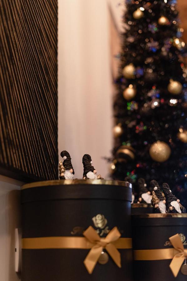 Le Boutique Luxury Rooms Diffused In Historic Center ฟิวมิชีโน ภายนอก รูปภาพ