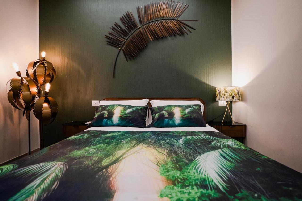 Le Boutique Luxury Rooms Diffused In Historic Center ฟิวมิชีโน ภายนอก รูปภาพ