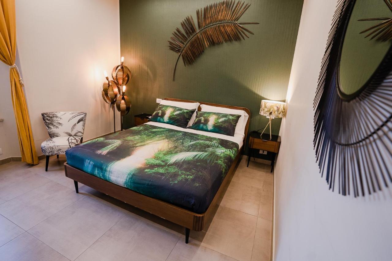 Le Boutique Luxury Rooms Diffused In Historic Center ฟิวมิชีโน ภายนอก รูปภาพ