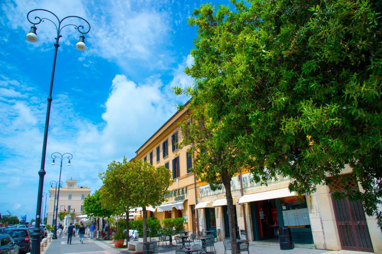 Le Boutique Luxury Rooms Diffused In Historic Center ฟิวมิชีโน ภายนอก รูปภาพ